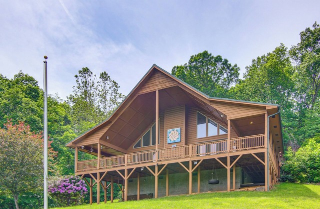 Pisgah National Forest On-Site: Home in Burnsville