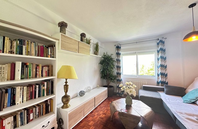 Piso de 3 Dormitorios a tan Solo 15 Minutos en Metro de la Estación de Sol