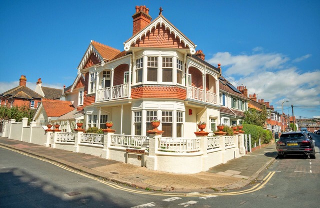 Pittodrie Guest House - Room 2
