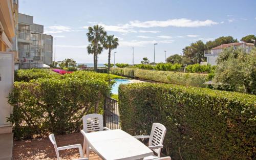 Planta baja en primera linea - Roquer Marti ALBERT VILLAS