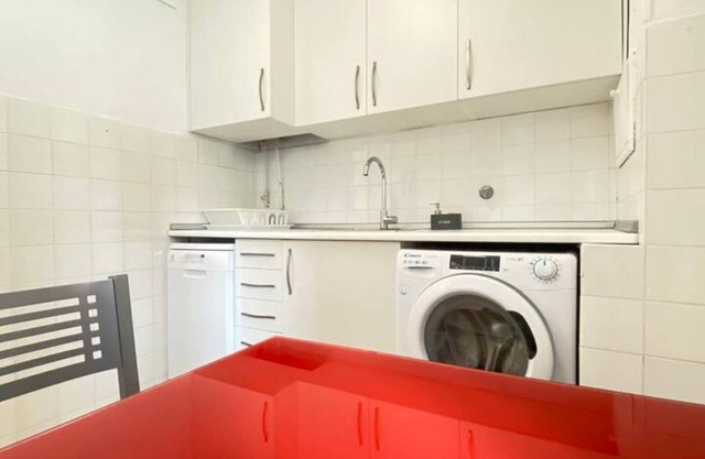 Plaza Placido Careaga 8