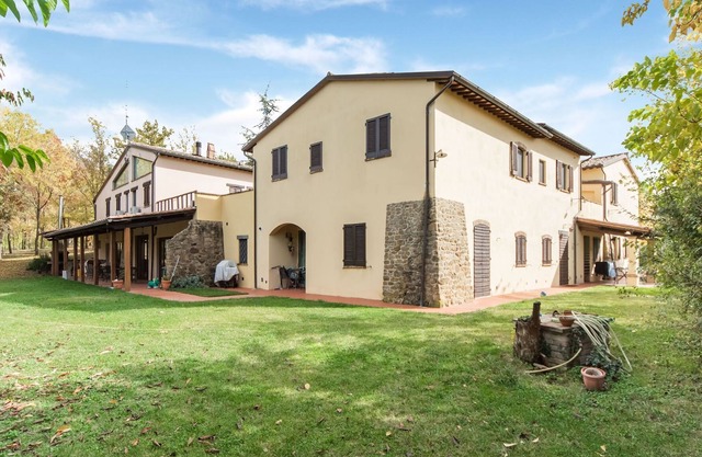 Pleasant Holiday Home in Torgiano near Wine Museum