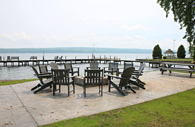 Plum Point Lodge