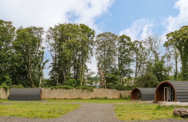 POD 4, pet friendly, character holiday cottage in Gosforth