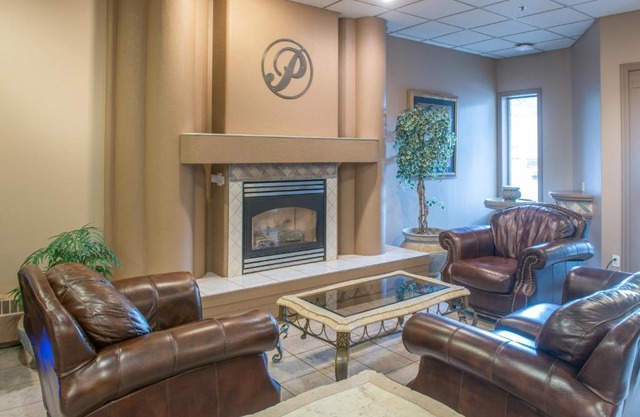 Podollan Inn - Fort McMurray
