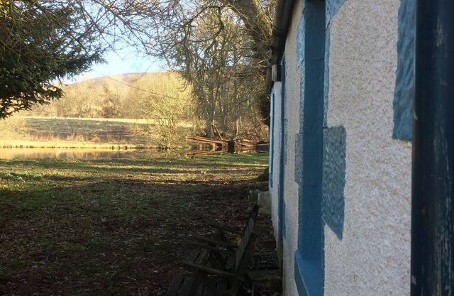 Pond Cottage, Carmichael Country Cottages. Pets welcome.