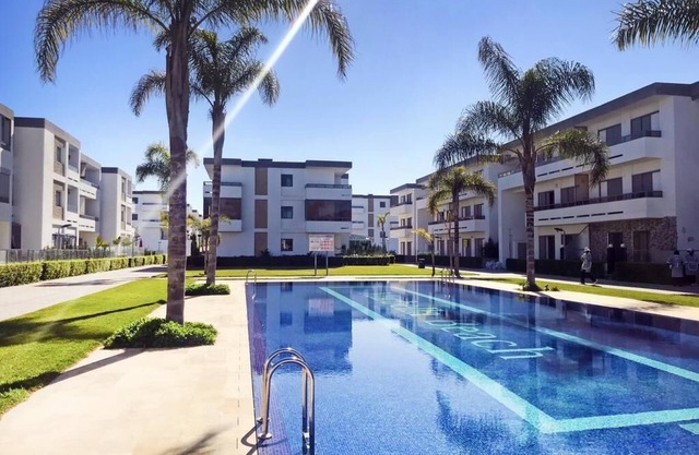 POOL HOLIDAY APARTMENT