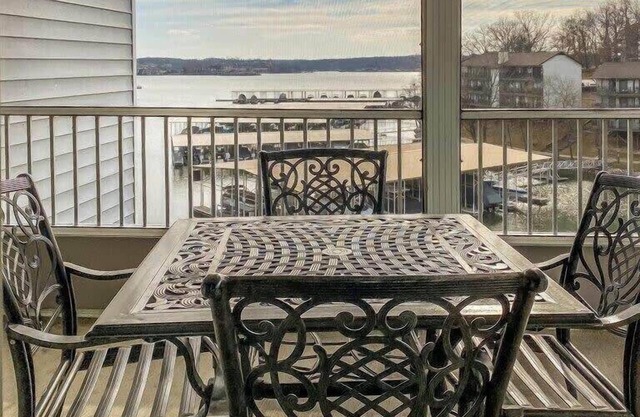 Pool | WiFi | Lake Front| Sleeps 6 | MM 13 (791DC)