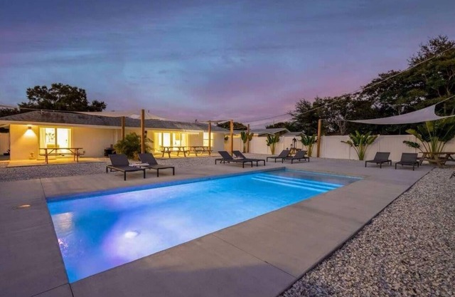 Poolhouse 1/1, 4 min from Siesta