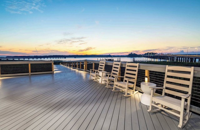 Poolside Villas @ Winyah Bay Club!