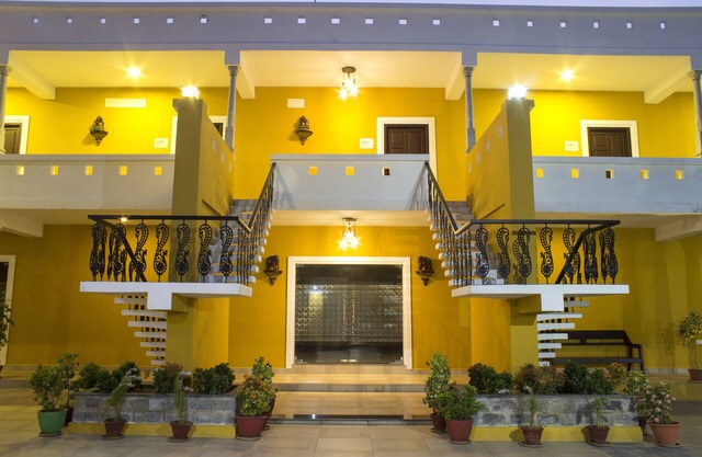 Poppys Olive De Villa