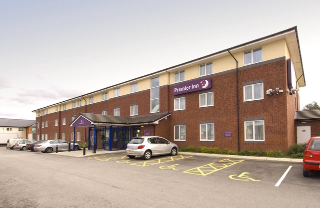 Premier Inn Warrington Central North