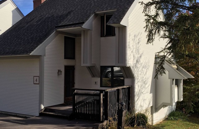 Premier ski/in/out Killington/Sunrise townhome 3BDR/Sleep6 spa/gym/holiday rates