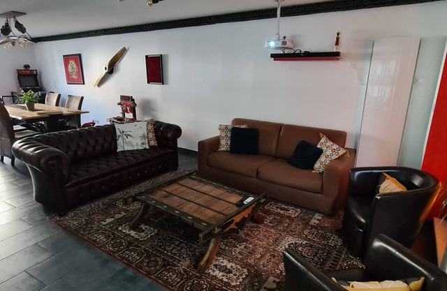 Premium industrial-style apartment in the heart of Dole