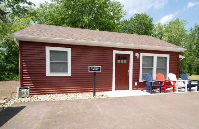 Presidents Landing by Paw Paw Lake