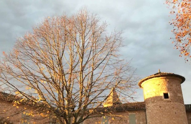 Prestige flat in a 17th century castle - PRM