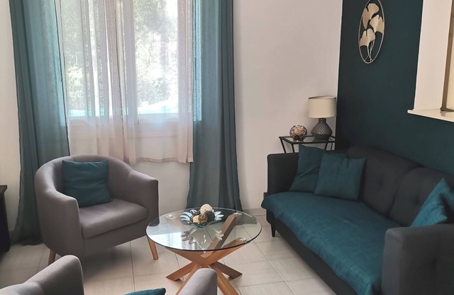 Pretty and comfortable F3 ideally located 10 min from sandy beaches