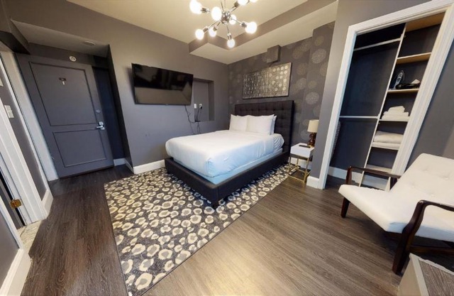 Prices And Location CANNOT Be Beat!! 3-B1