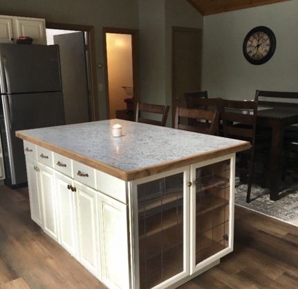 PRIME LOCATION!! Updated nestled in Birch Hill Neighborhood in North Conway