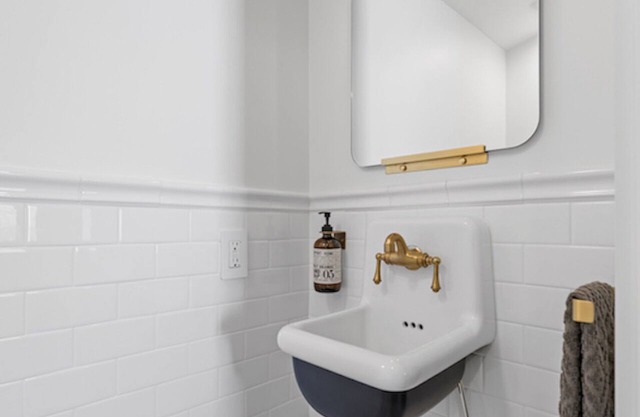 Prime Mill Valley Location - Updated Sycamore Park House w/Cottage