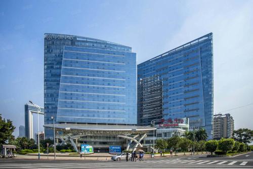 Prime Pazhou Aparthotel - Pazhou Station Line 8 and 11 - Steps away from Canton Exhibition Center