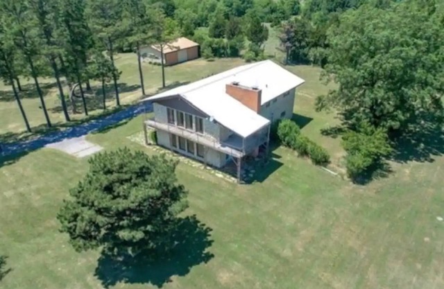 Primrose Farmhouse (Near Turner Falls)