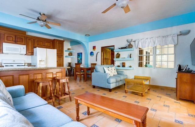 Private 2BR Villa with Shared Pool, Beach on site