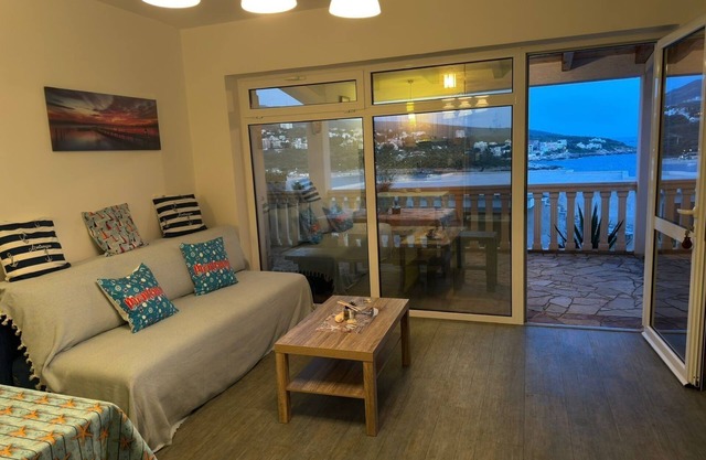 Private beach 2-bedroom apartment