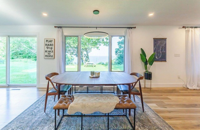 Private Beach! Modern, Secluded, Panoramic View, Hi-Speed WiFi on Lake Michigan