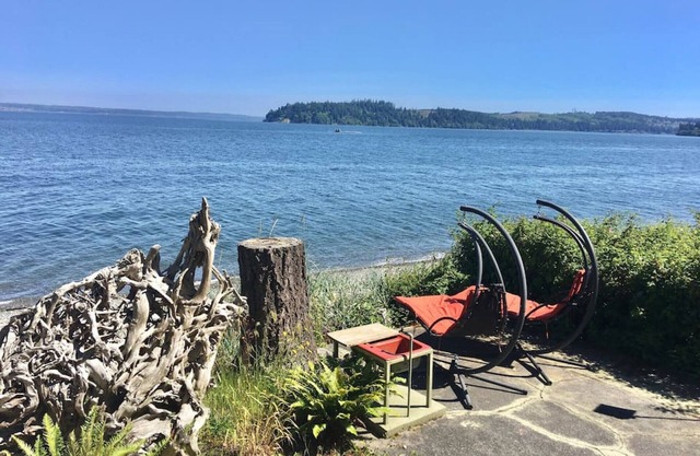 Private Beach - Port Ludlow Beach Happy Camper