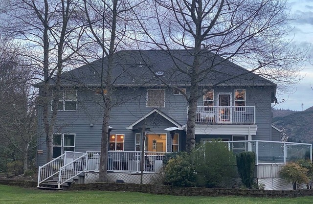 Private country property only minutes from town.