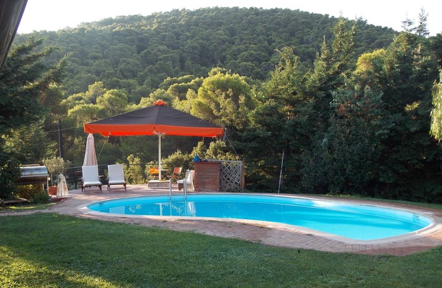 Private countryhouse with pool near Athens airport