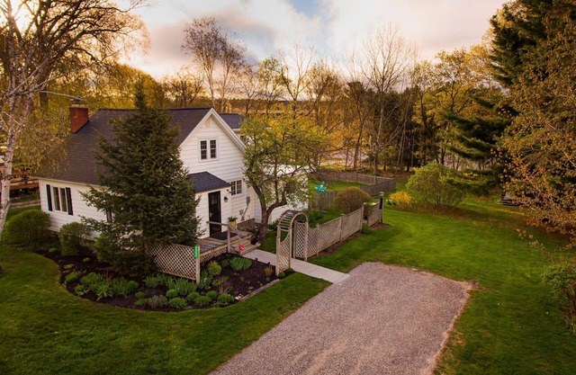 Private Cozy Cottage in Charming Walloon Lake Village - Sleeps 13!