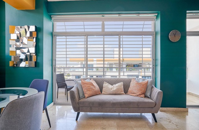Private Jacuzzi in Central Mini Penthouse