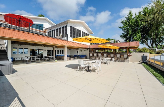 Private Lakefront Resort for 69+ Paw Paw Lake