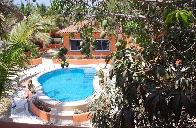 Private new Casita-4 of 4 , pool, beach access, ocean view & nearby restaurants.