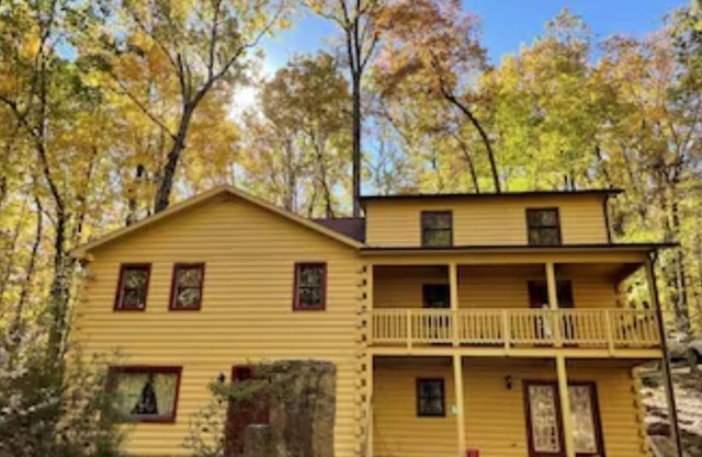 Private paradise in the mountains less than 50 minutes from DC.