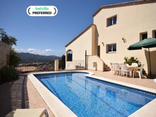 Private Pool Villa, 8 Guests