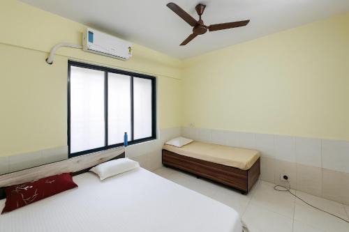 Private Room At ovale naka Ghodbunder road Thane West