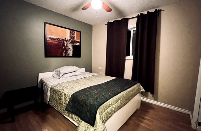 Private Rooms Close to NAIT Kingsway Mall/Downtown