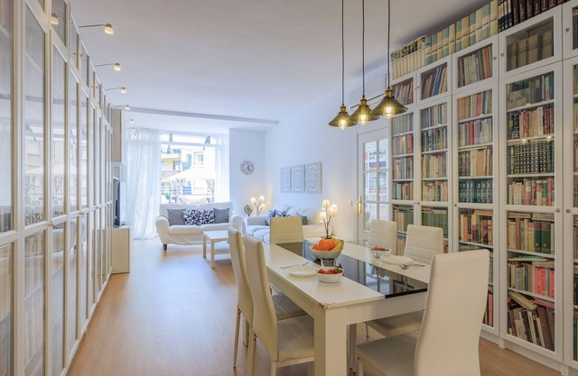 Private terrace, 3 bedrooms, Eixample