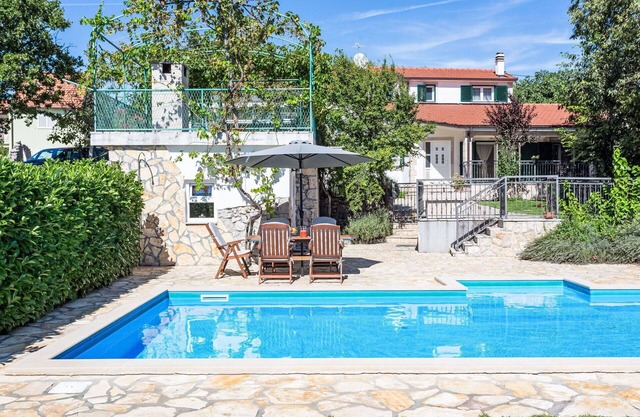 Private Villa with WIFI, hot tub, private pool, A/C, TV, terrace, pets allowed, panoramic view