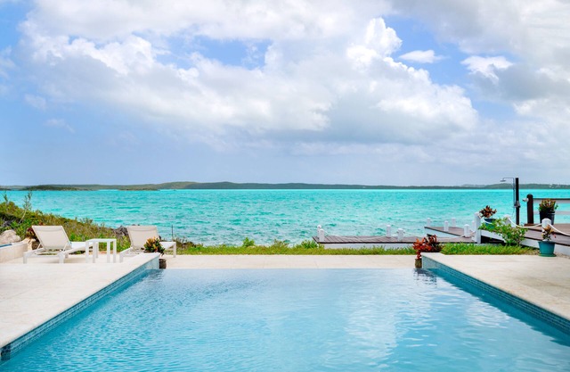 Private Waterfront On Chalk Sound, 3 Bedroom, 3 Bath