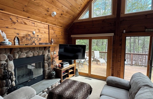 Private Waterfront Cabin - Catskill /Athens