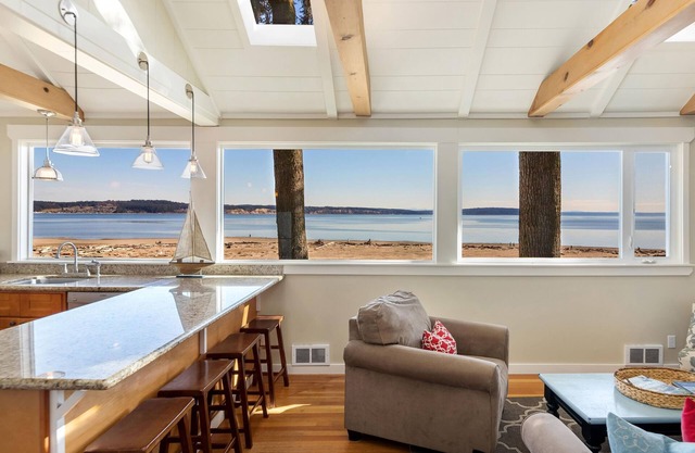 Private Whidbey Island Waterfront Beach Cabin