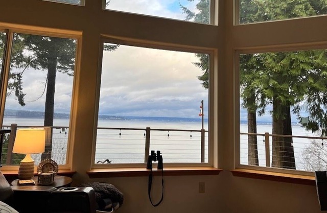 Puget Sound Beacon - Million $ Views