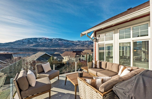Quail Haven Lake House - Boat slip & Views!