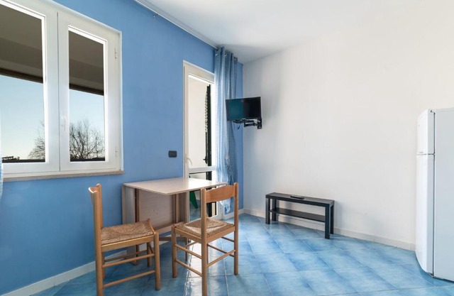 Quaint Apartment in Policastro Bussentino with Terrace