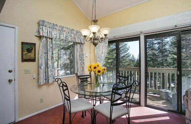 Quaint Cottage Style 1 Bedroom 2 Bath by Village