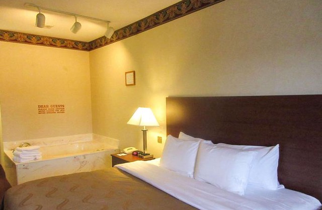 Quality Inn Sawyer
